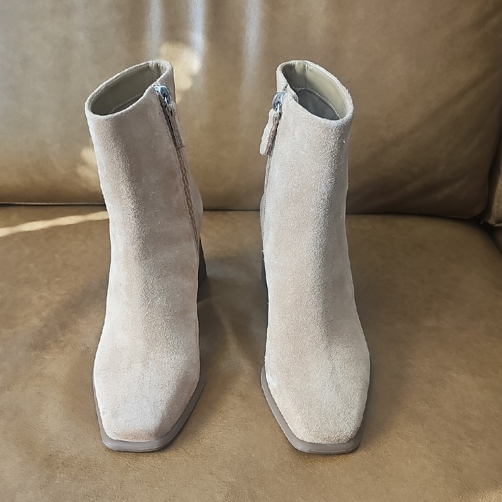 Gianni Bini Tan Suede Heeled Boots Size 6.5 - Picture 2 of 15
